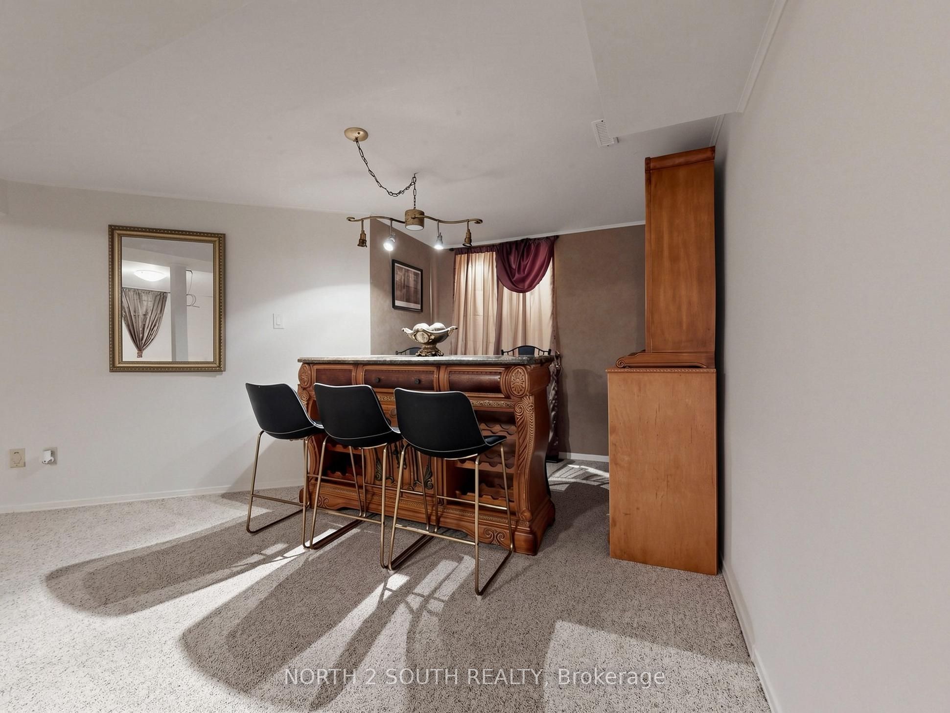 19 Roosevelt Drive Property Photo 37