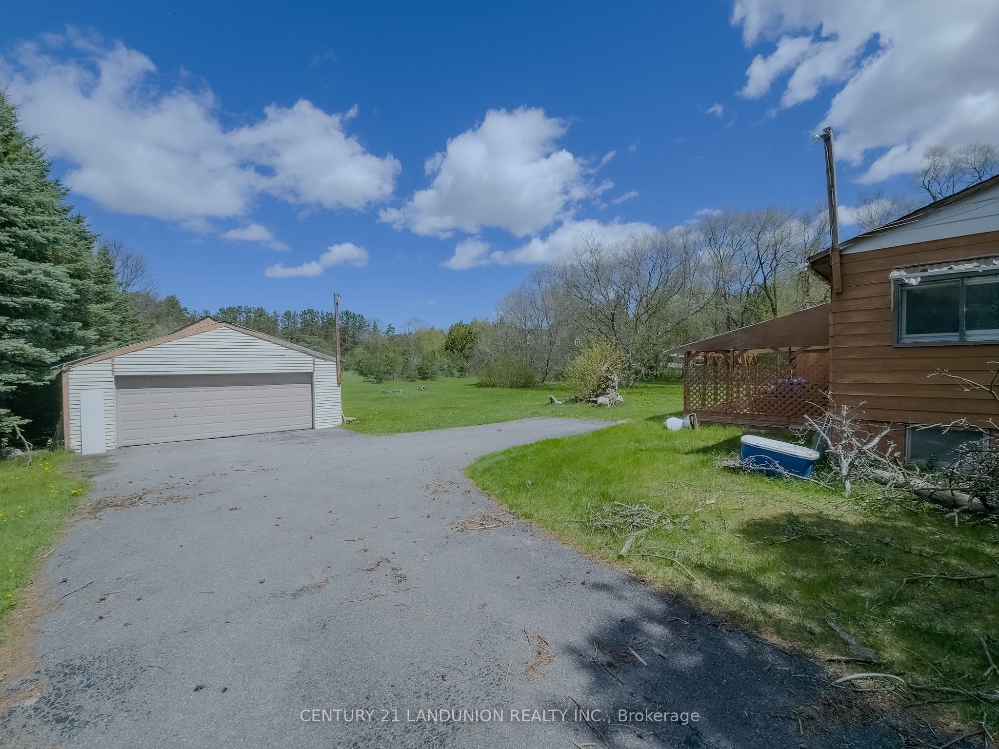 4192 Vivian Road Property Photo 6