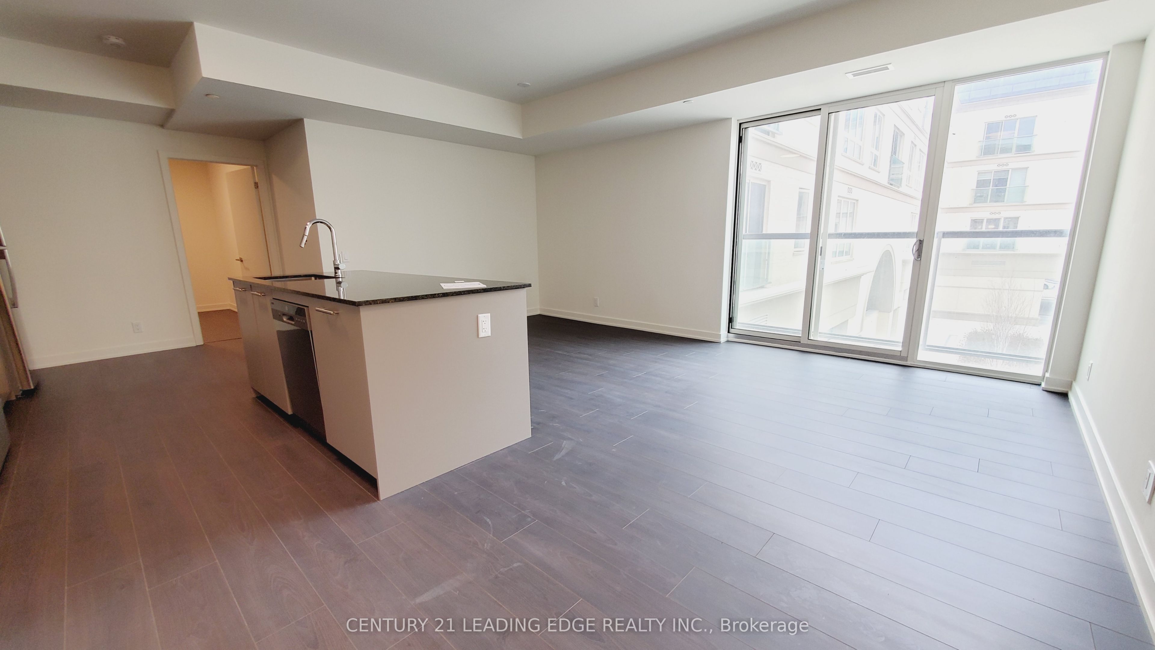 101 Cathedral High Street 216 Property Photo 3