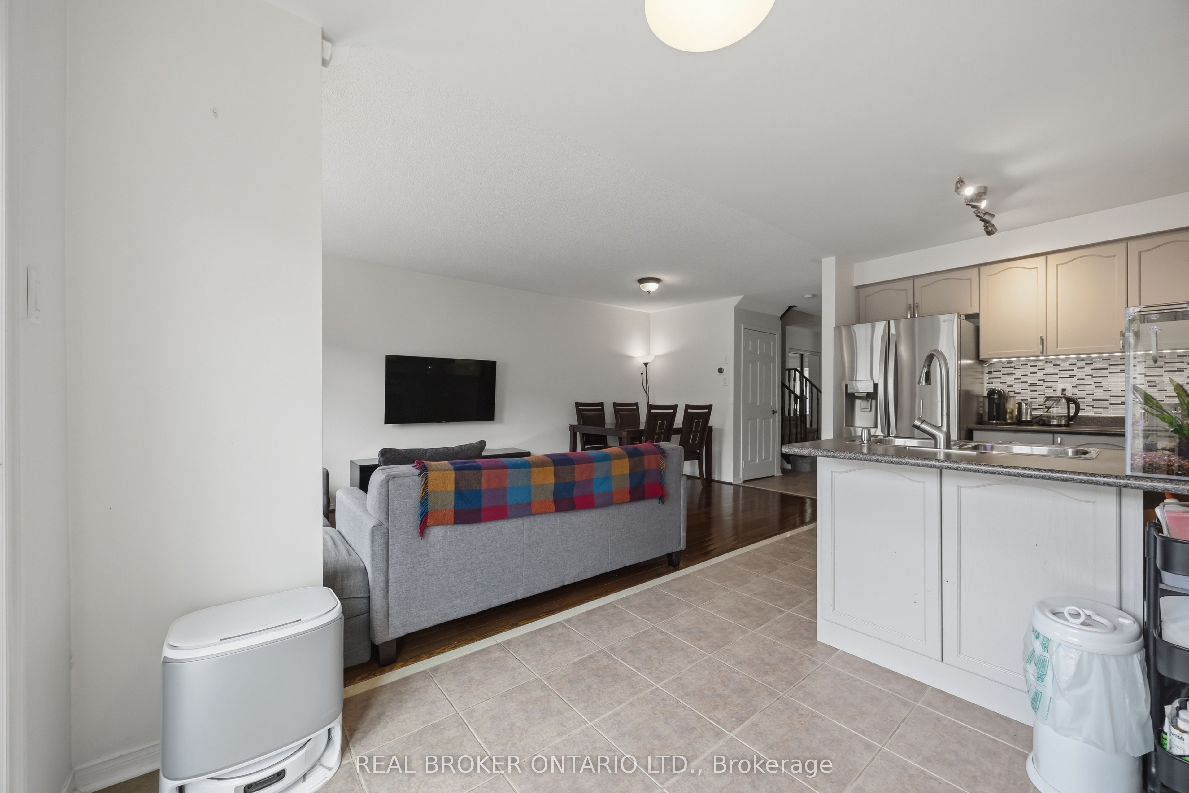 86 Coleridge Drive Property Photo 18