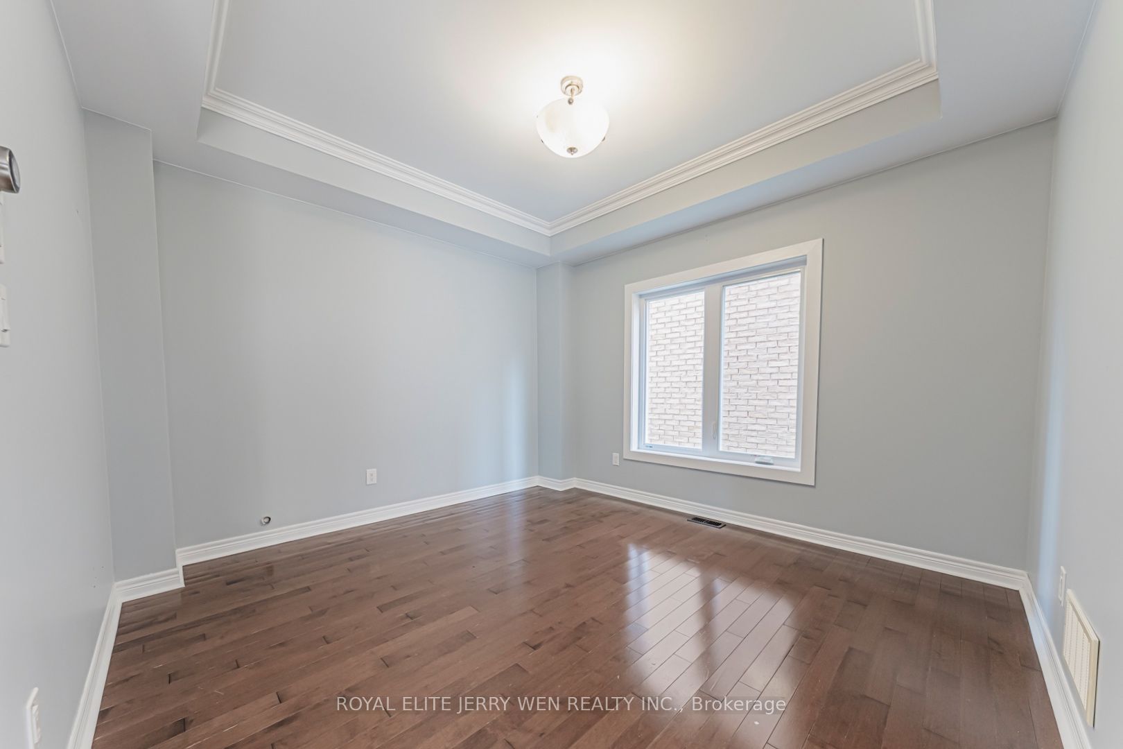 176 District Avenue Property Photo 9
