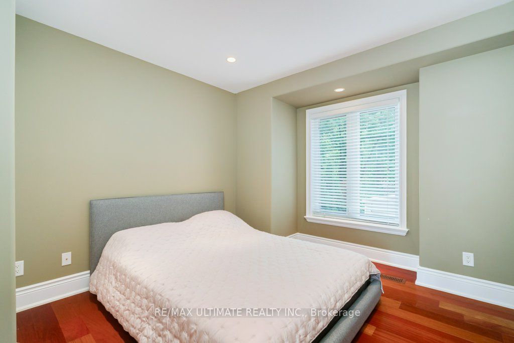5737 Lakeshore Road Property Photo 6