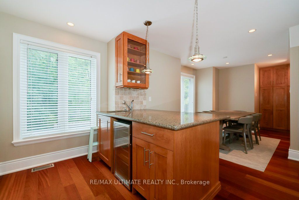 5737 Lakeshore Road Property Photo 15