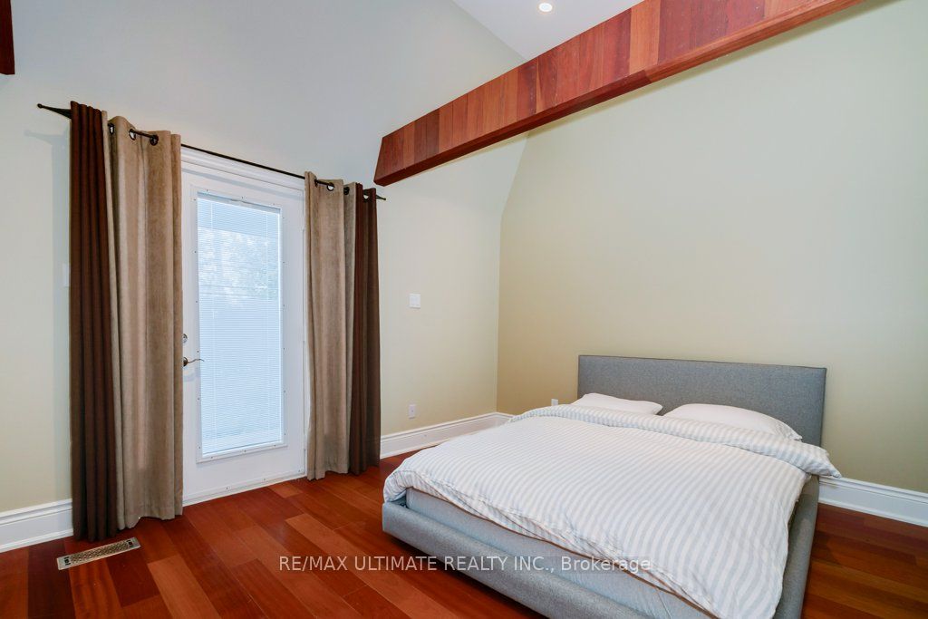 5737 Lakeshore Road Property Photo 26