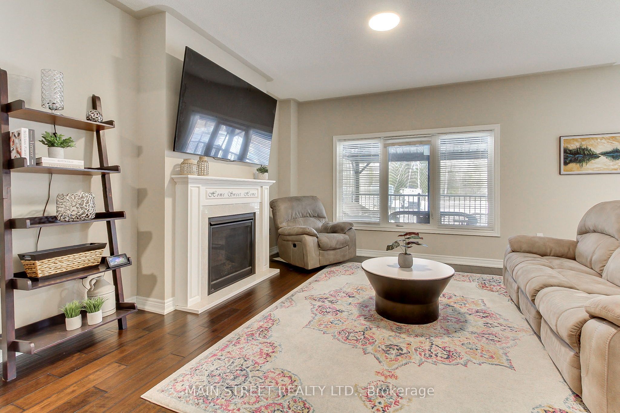 42 Prosser Crescent Property Photo 4