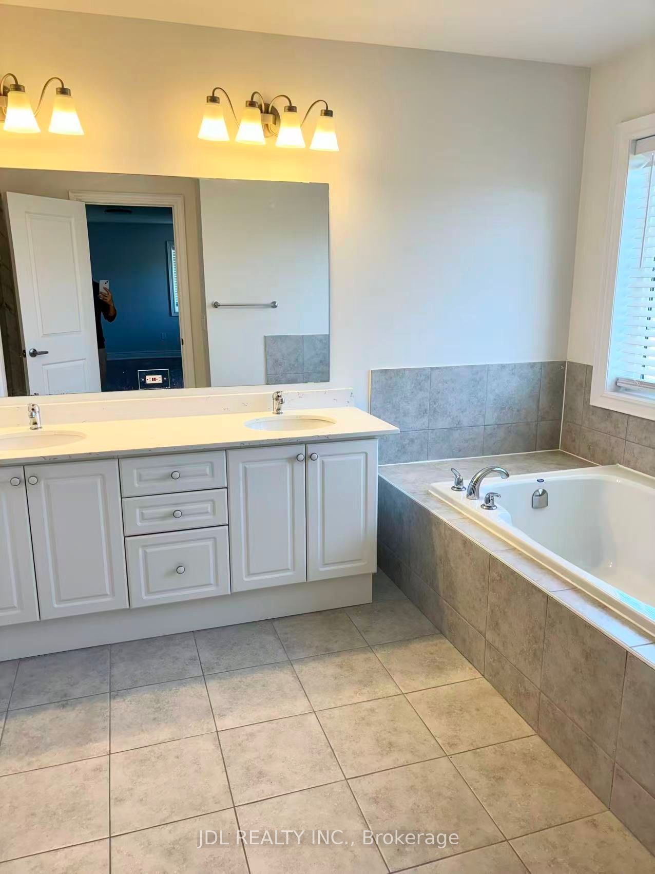 16 Jericho Avenue Property Photo 21
