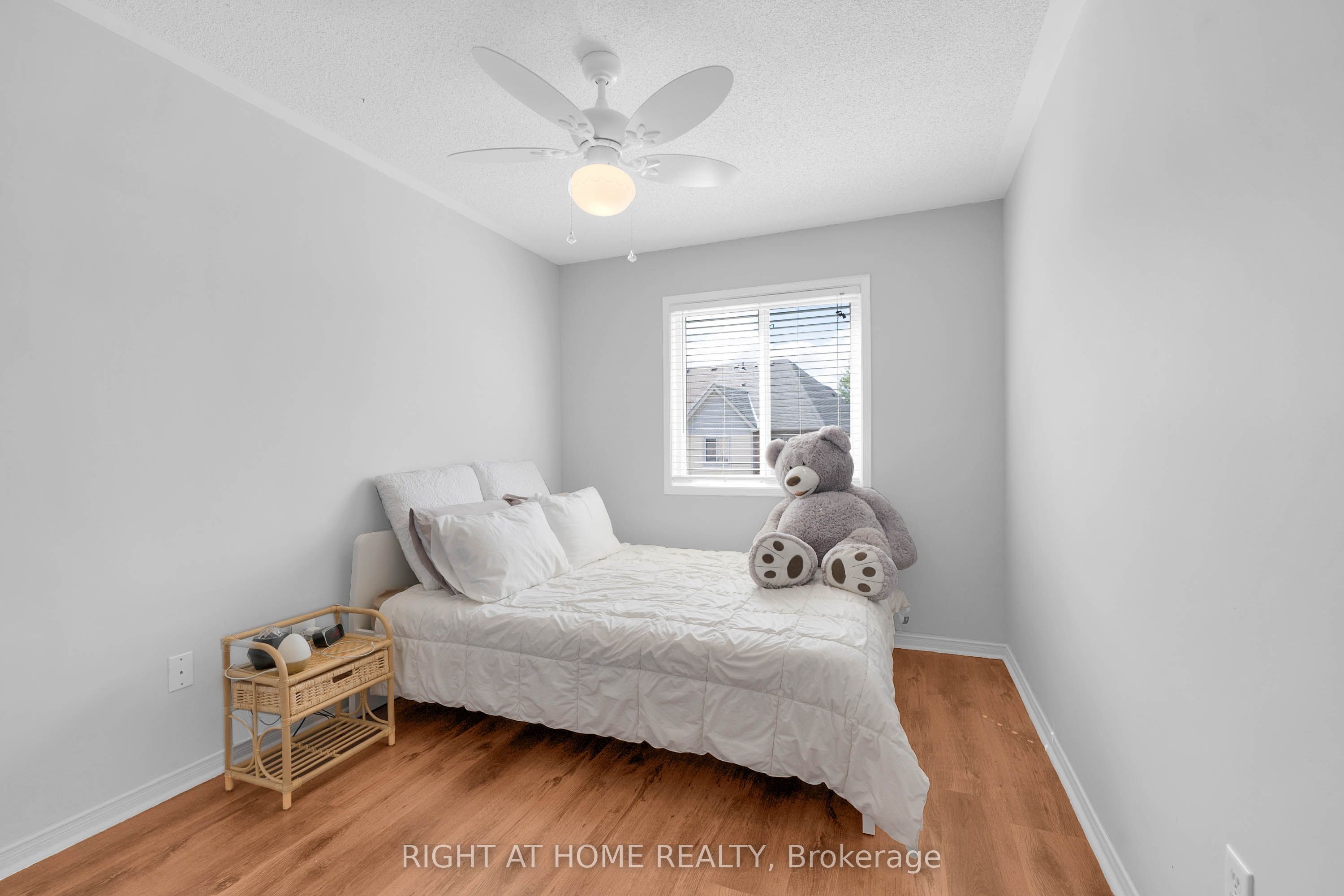 204 Burgess Crescent Property Photo 13