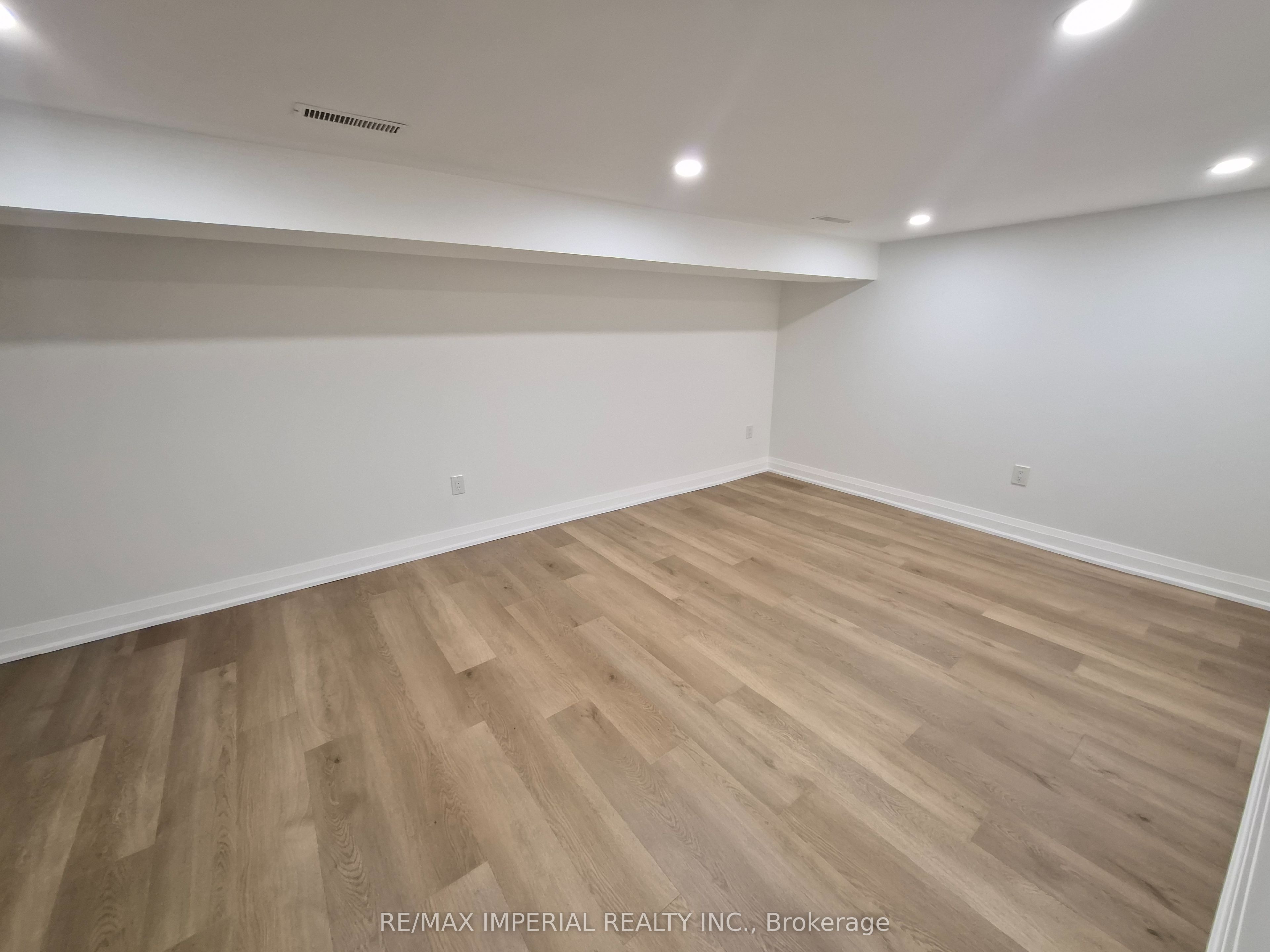 757 Pam Crescent Property Photo 22