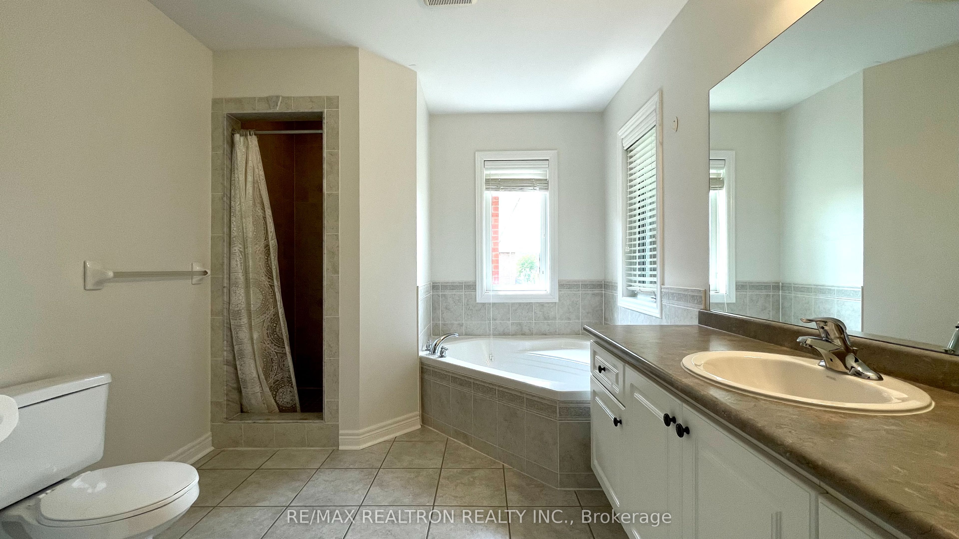 123 Woodbury Crescent Property Photo 15