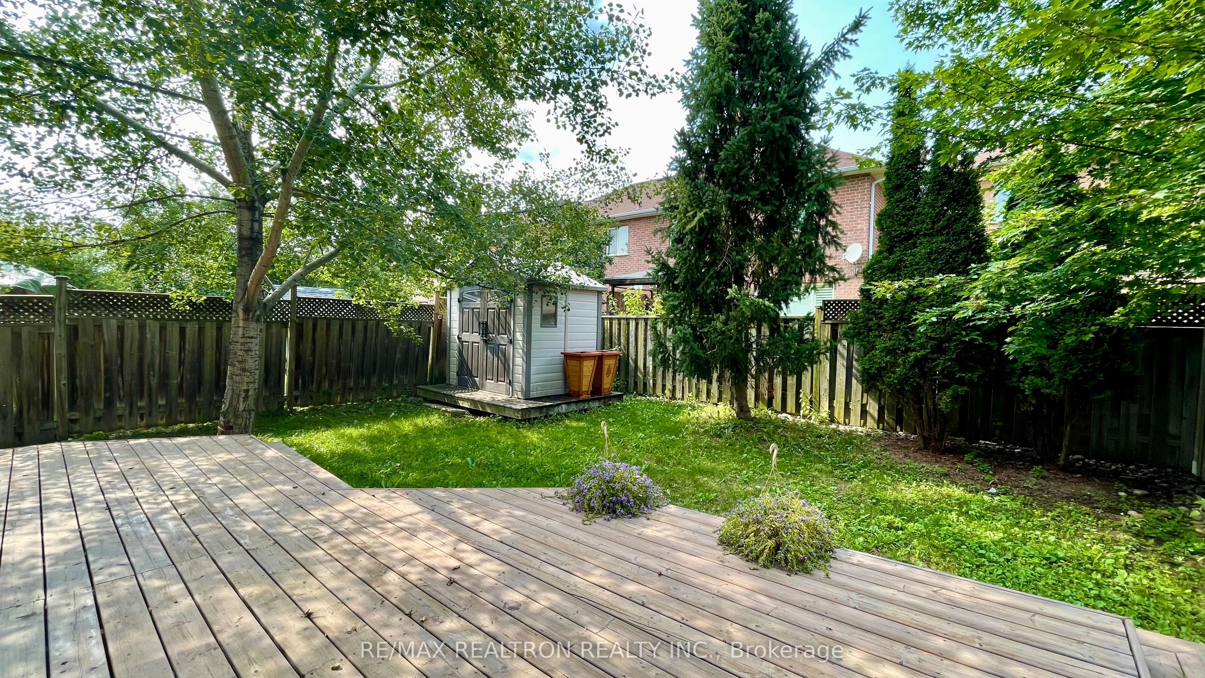 123 Woodbury Crescent Property Photo 26