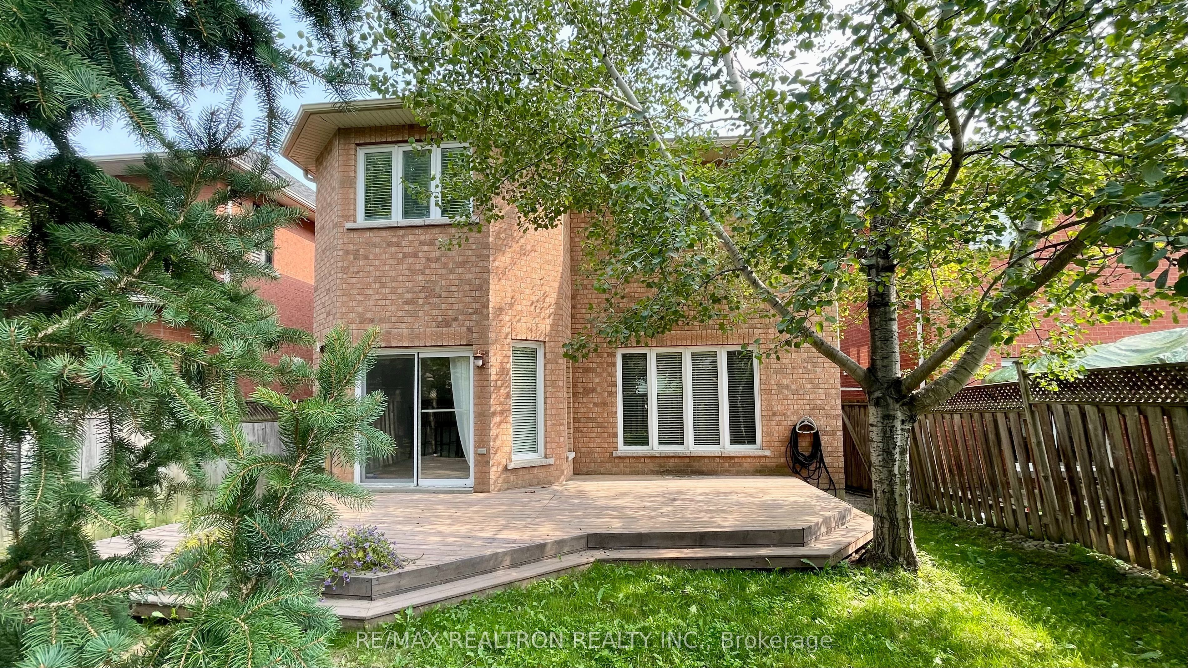 123 Woodbury Crescent Property Photo 27