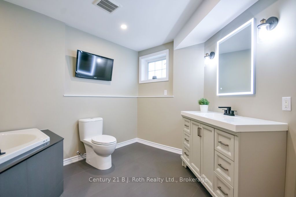 1117 Corrie Street Property Photo 38