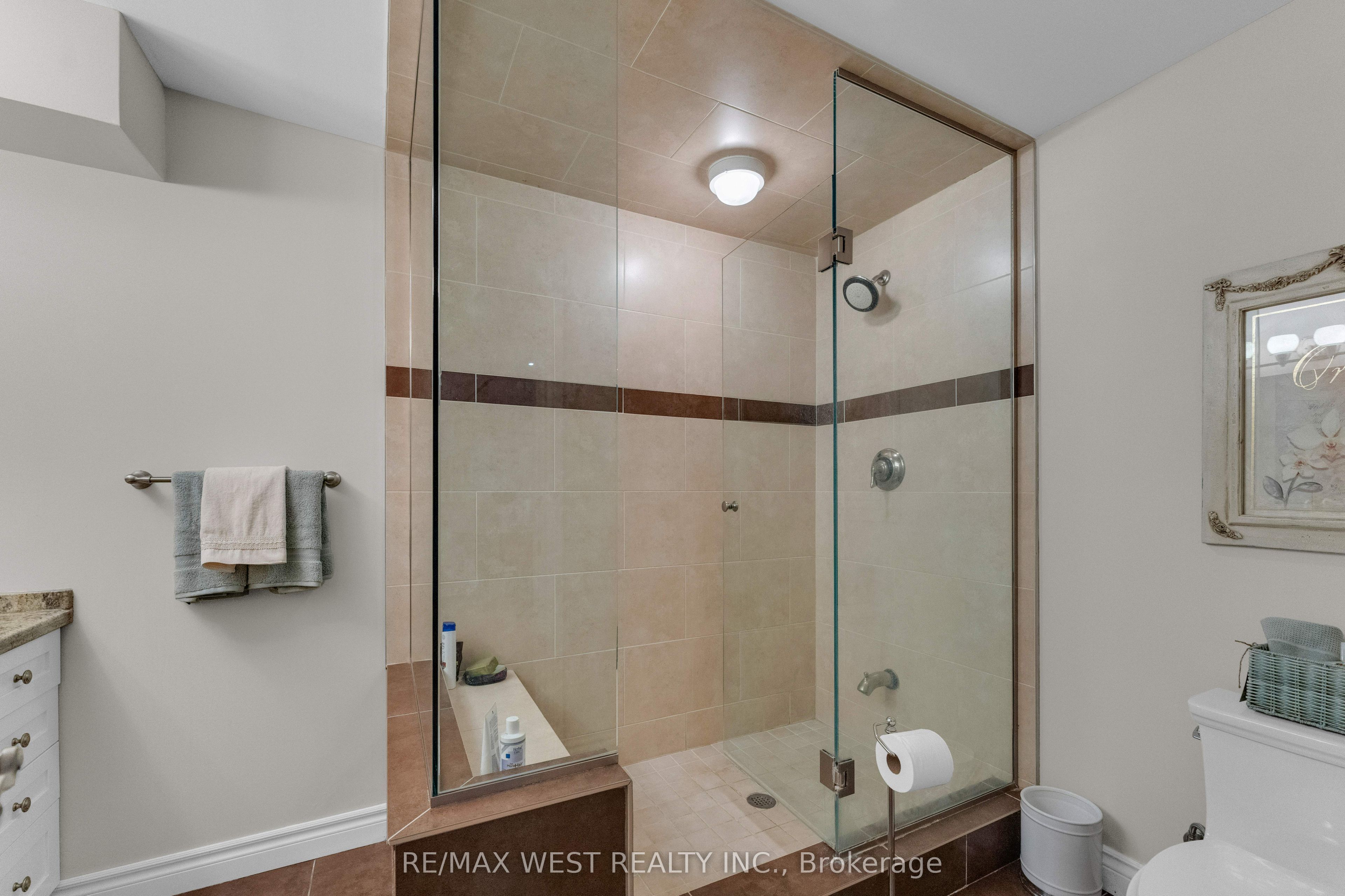 93 Fern Valley Crescent Property Photo 45