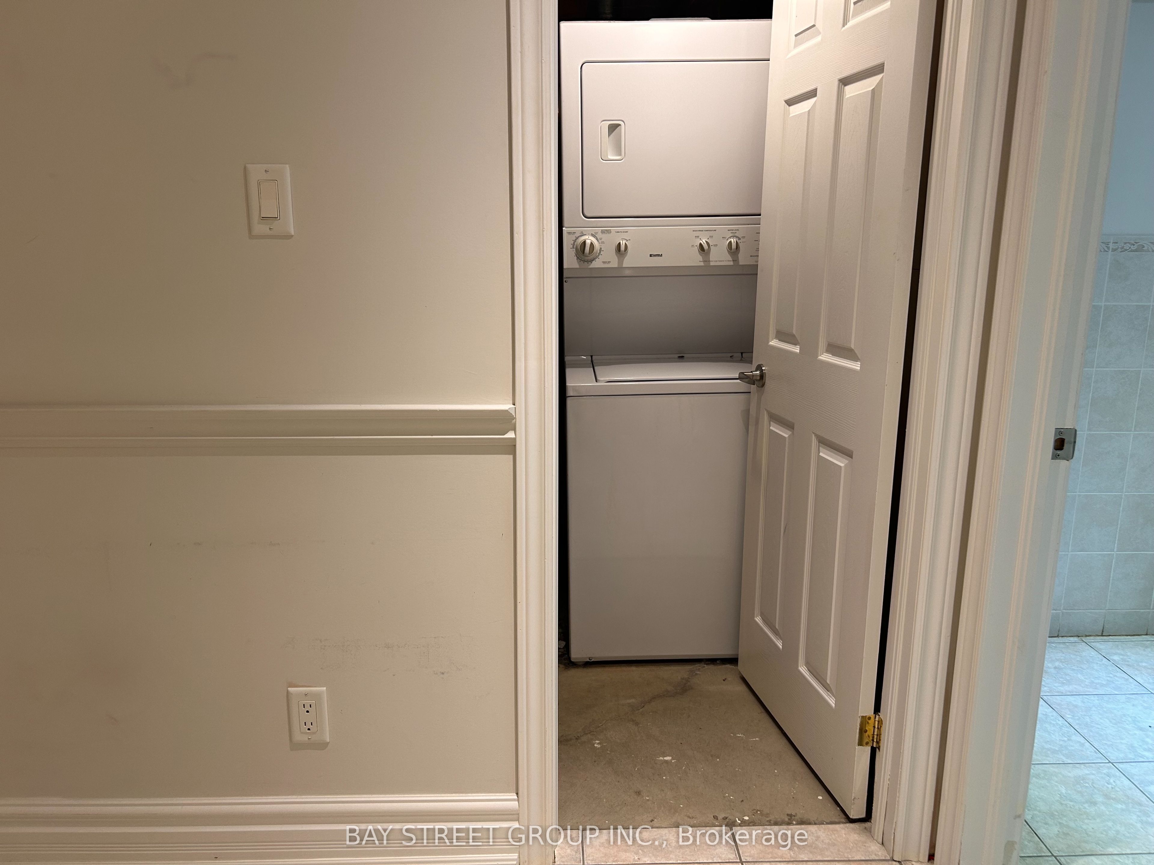 25 Kirkbride Crescent Property Photo 6