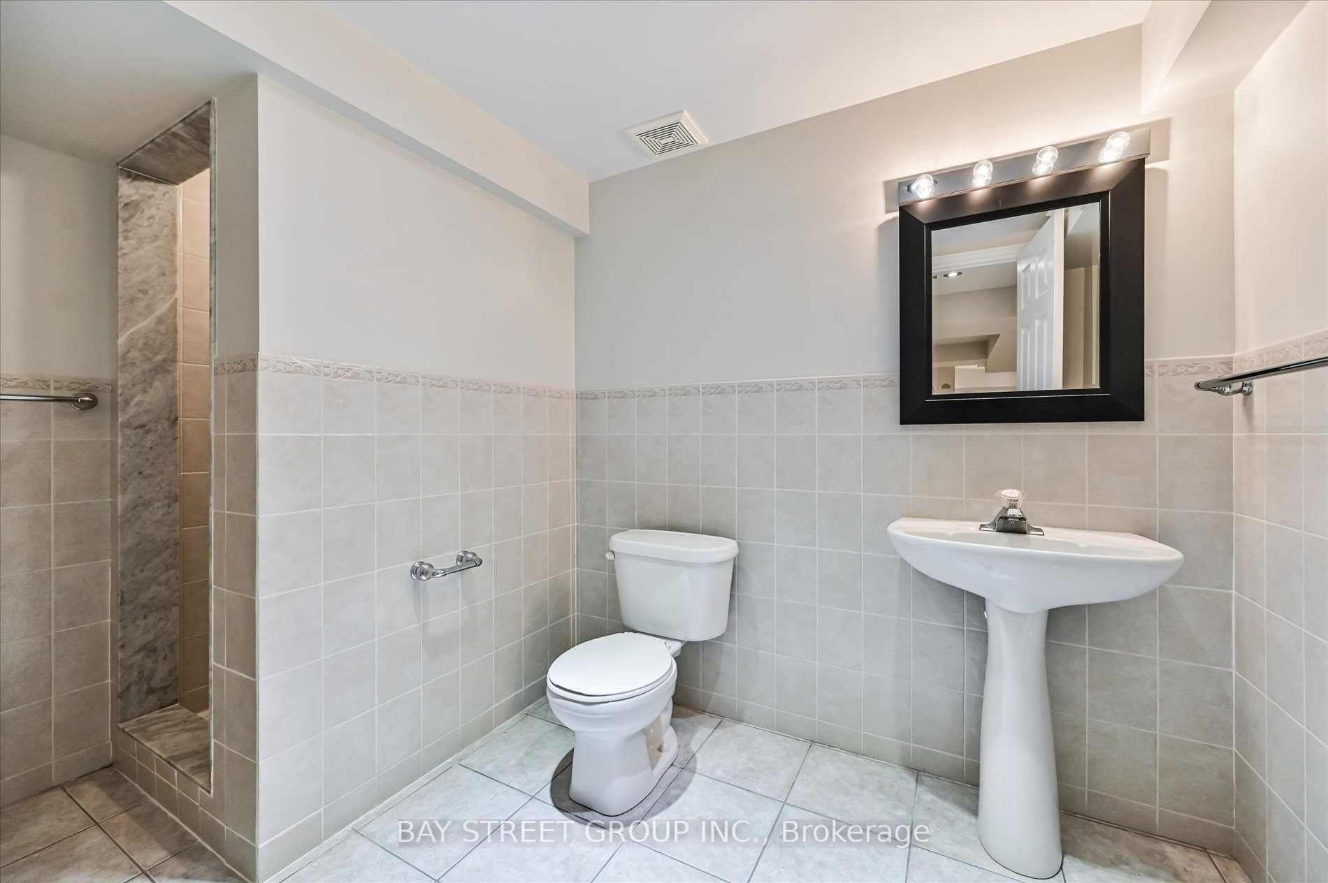 25 Kirkbride Crescent Property Photo 9