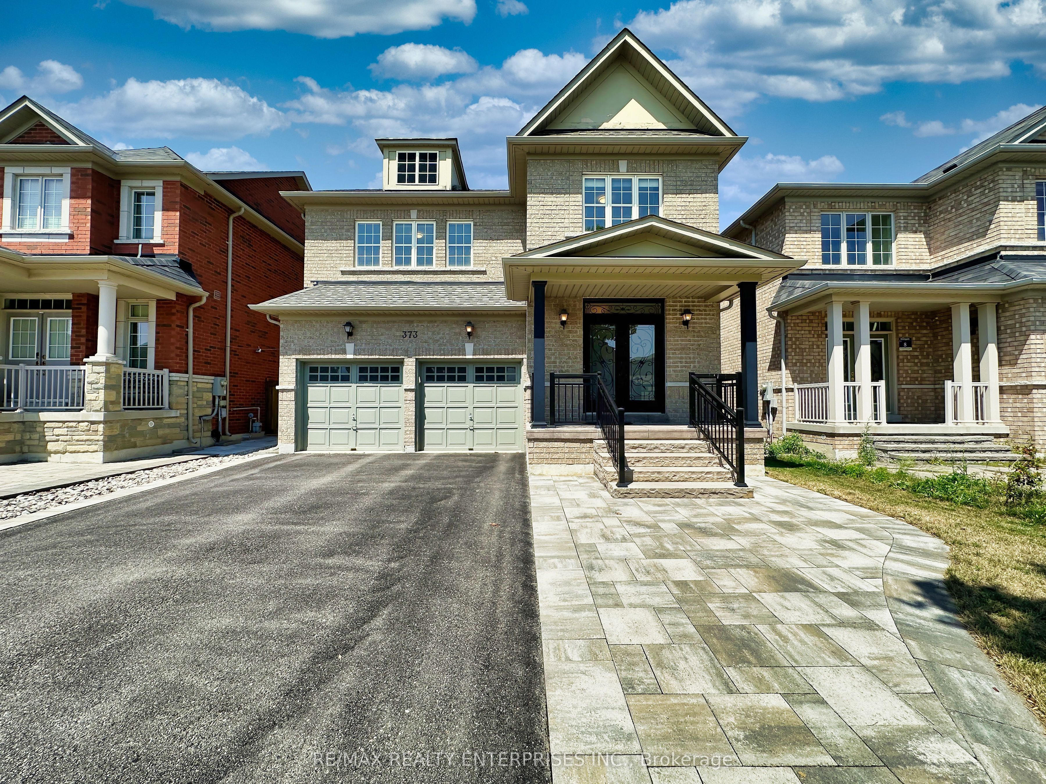 373 GOLDEN ORCHARD Road Property Photo 1