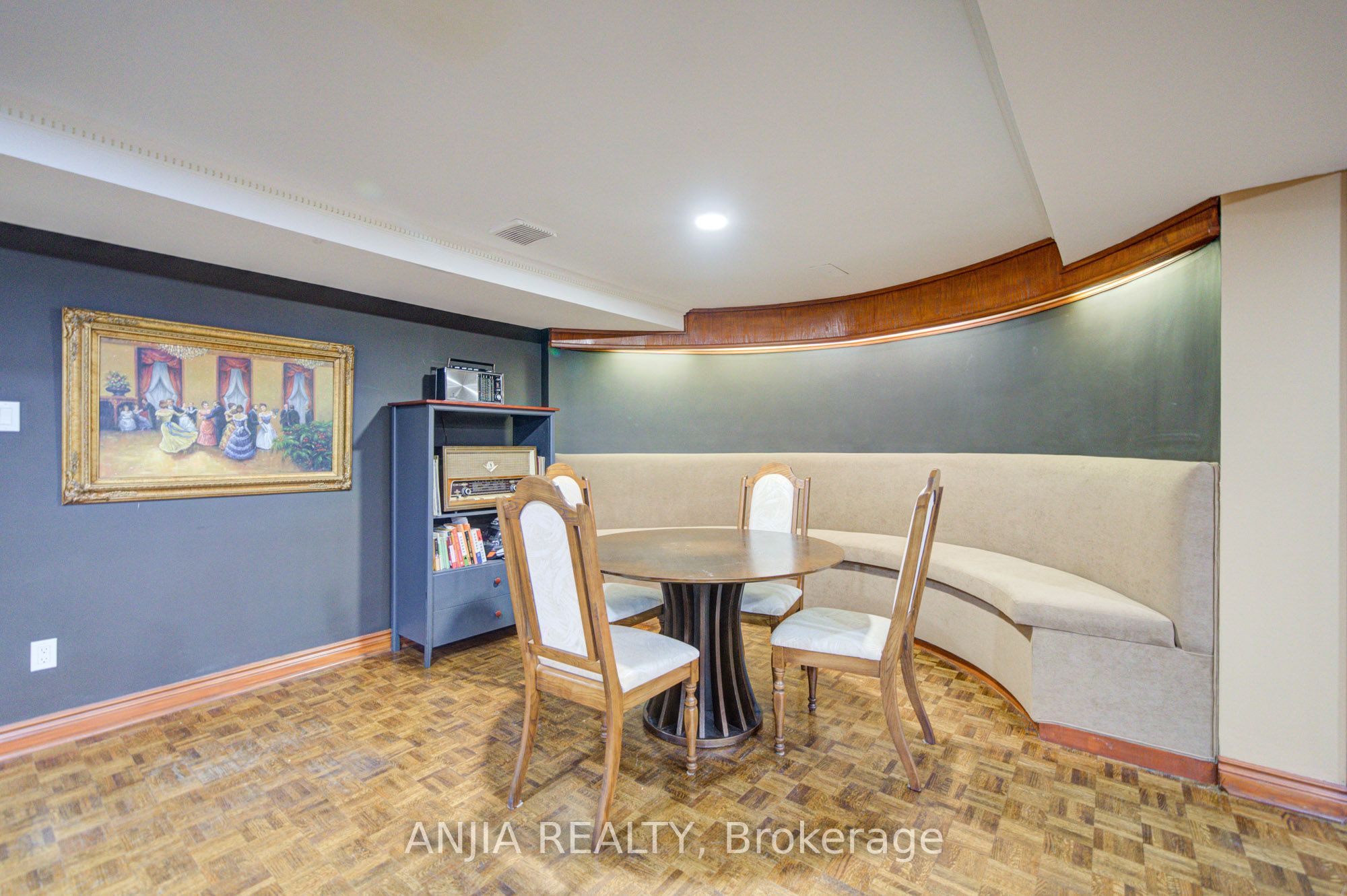 8 Calderbridge Crescent Property Photo 38