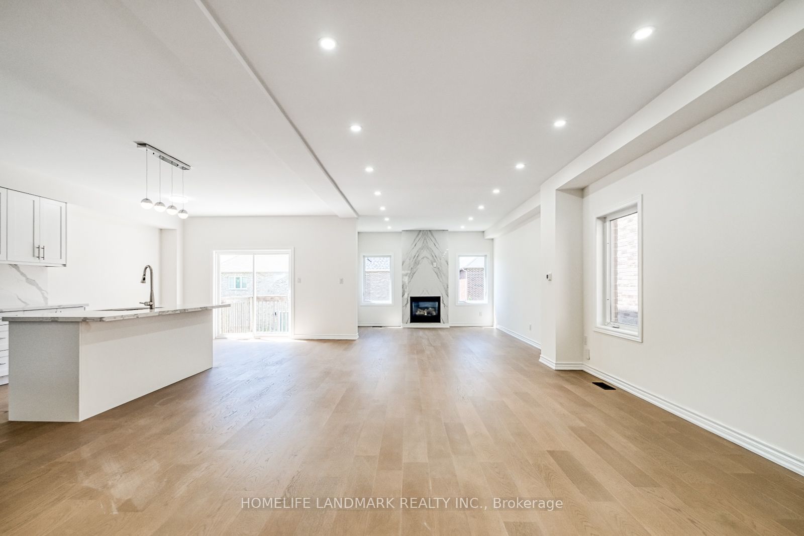52 Chelsea Crescent Property Photo 6