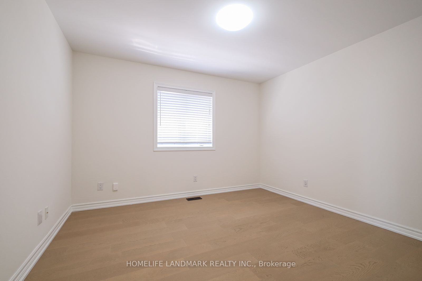 52 Chelsea Crescent Property Photo 25