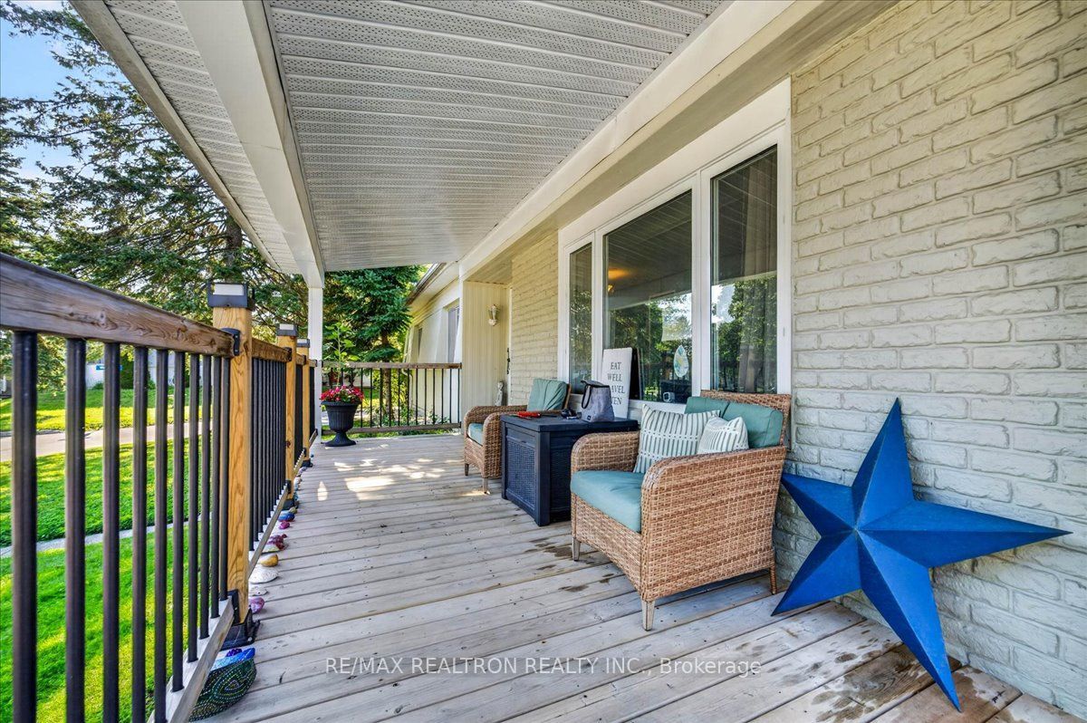 13 Broadway Avenue Property Photo 4