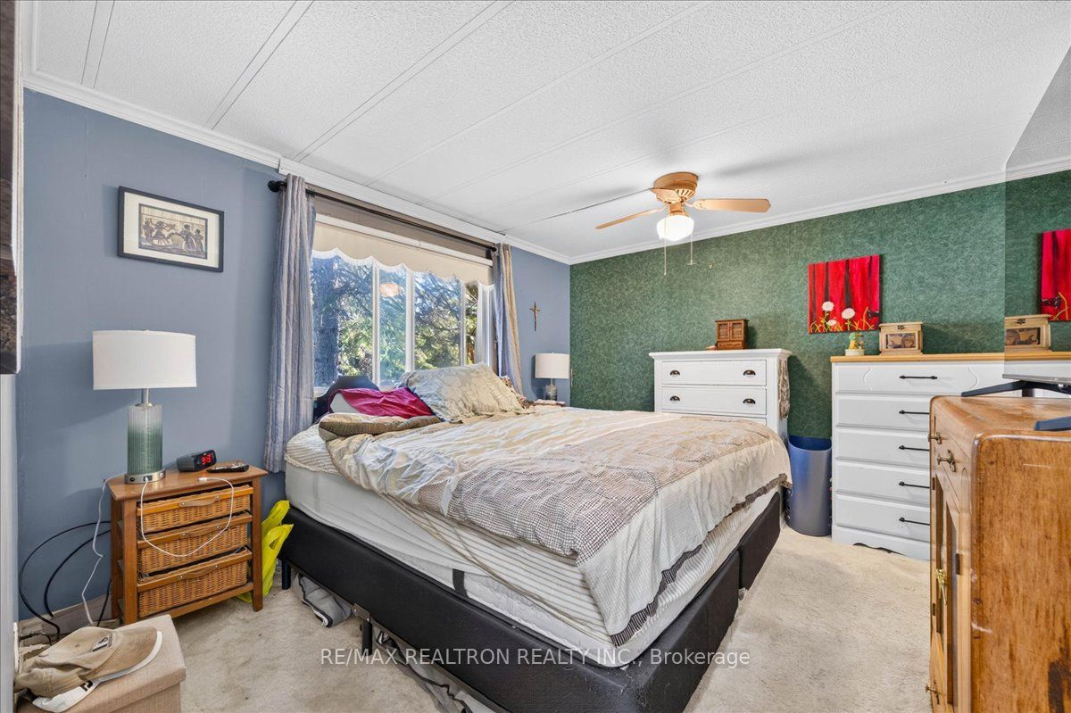 13 Broadway Avenue Property Photo 22
