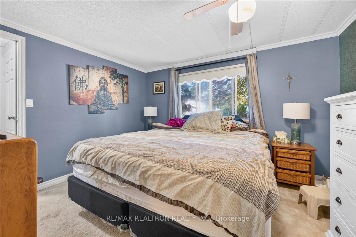 13 Broadway Avenue Property Photo 23