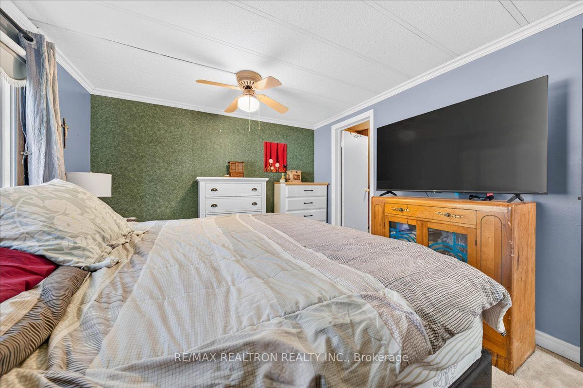 13 Broadway Avenue Property Photo 25