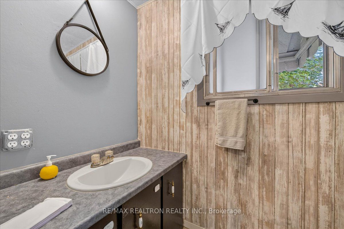 13 Broadway Avenue Property Photo 26