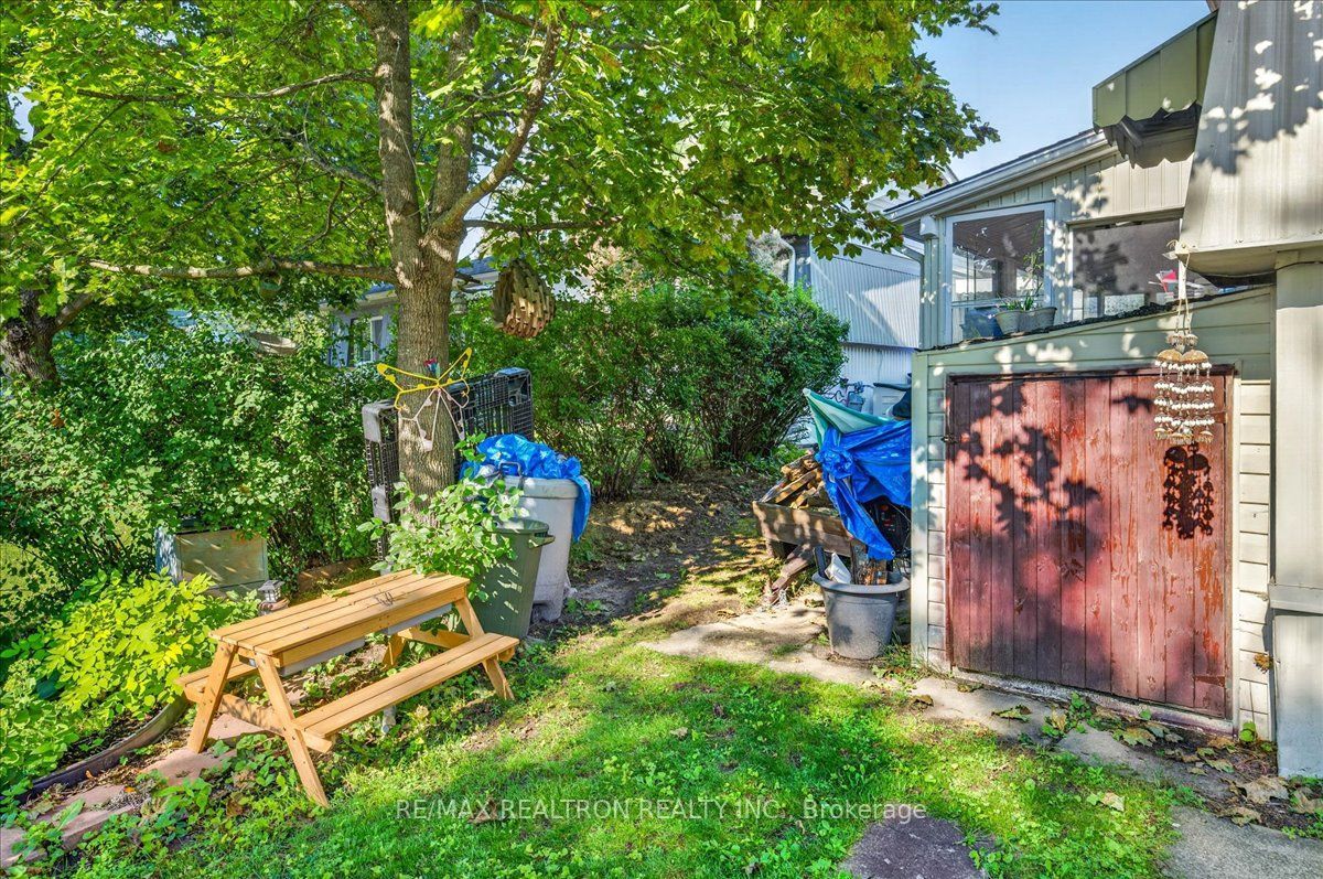 13 Broadway Avenue Property Photo 39
