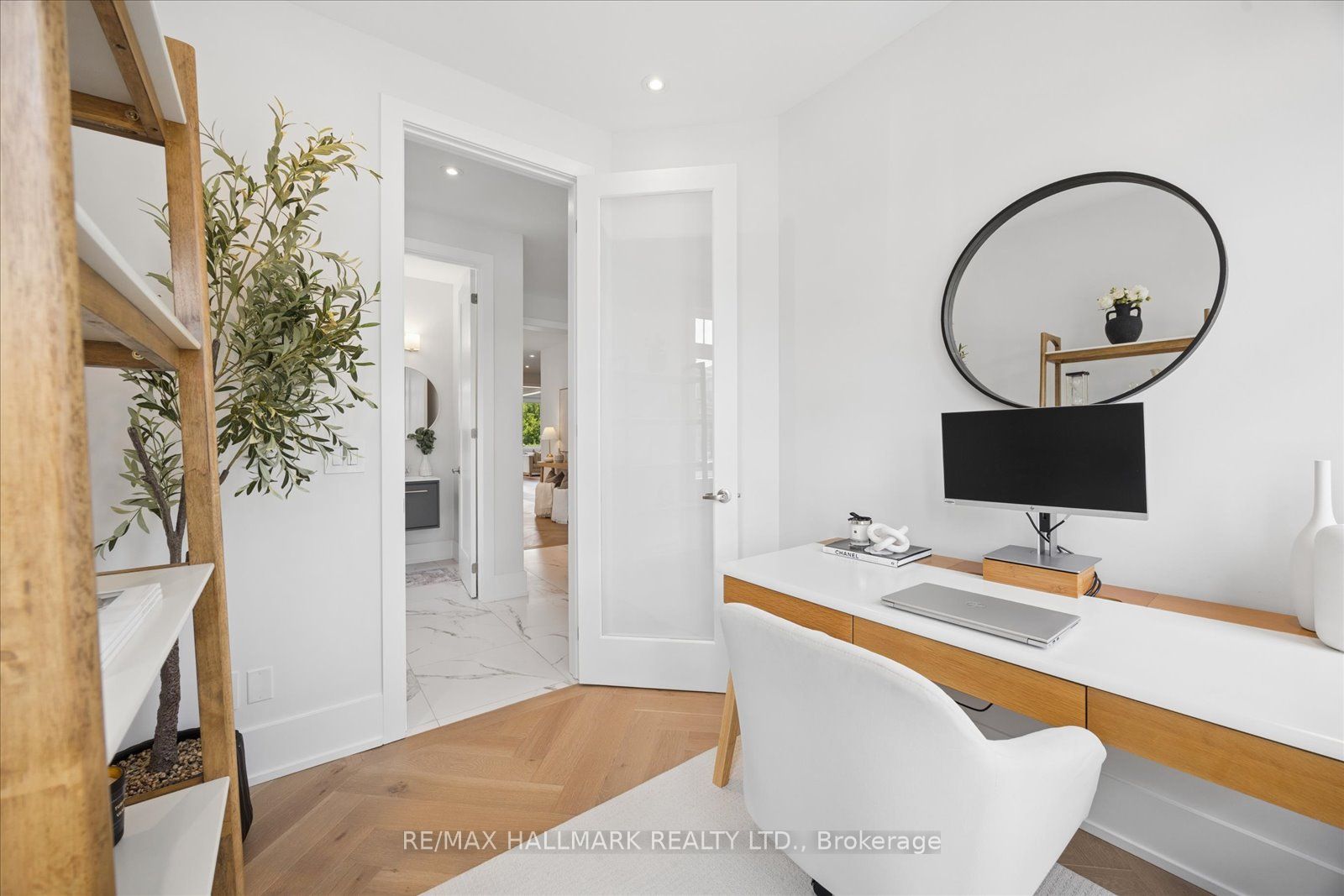 211 Busato Drive Property Photo 7