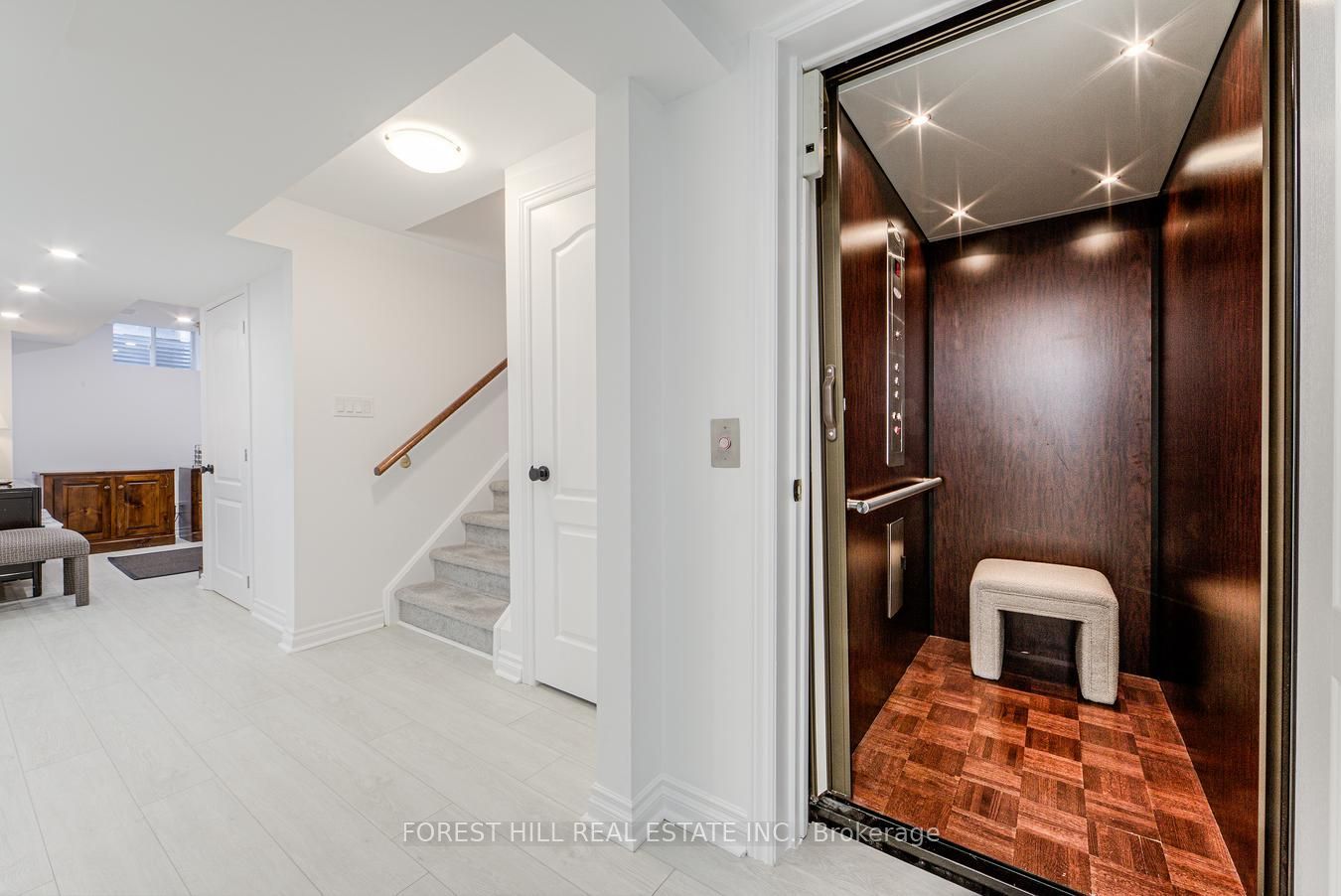 69 Louisbourg Way Property Photo 33