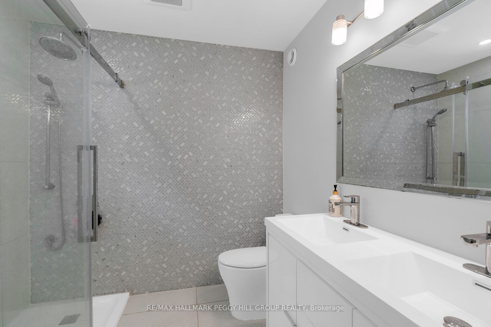 1814 Quantz Crescent Property Photo 12