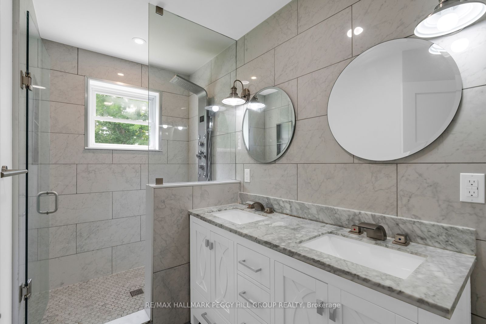 1814 Quantz Crescent Property Photo 16