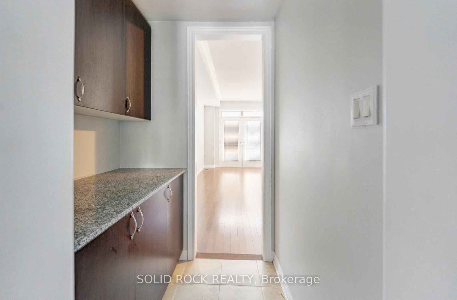 142 Farooq Boulevard S Property Photo 13