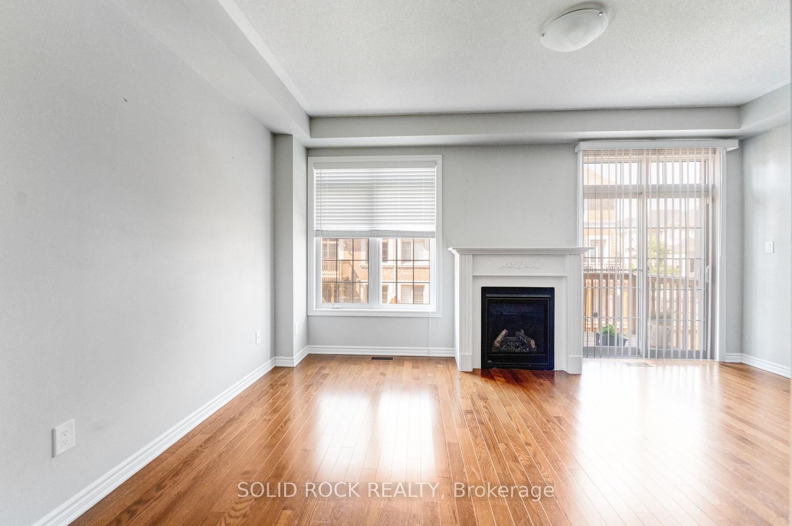 142 Farooq Boulevard S Property Photo 17