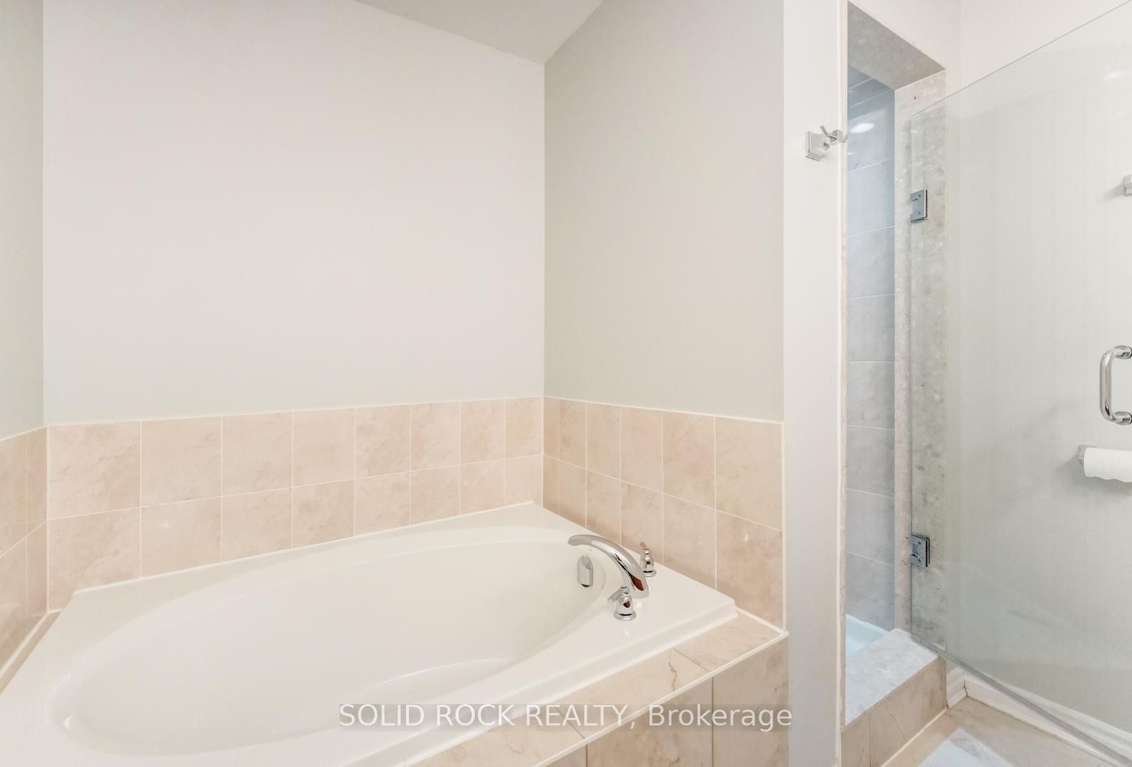 142 Farooq Boulevard S Property Photo 27