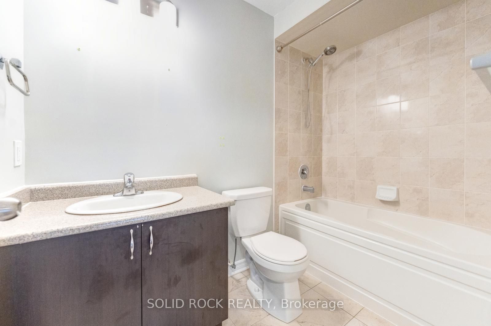 142 Farooq Boulevard S Property Photo 31