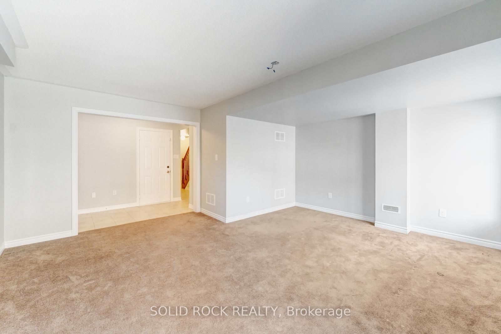 142 Farooq Boulevard S Property Photo 38