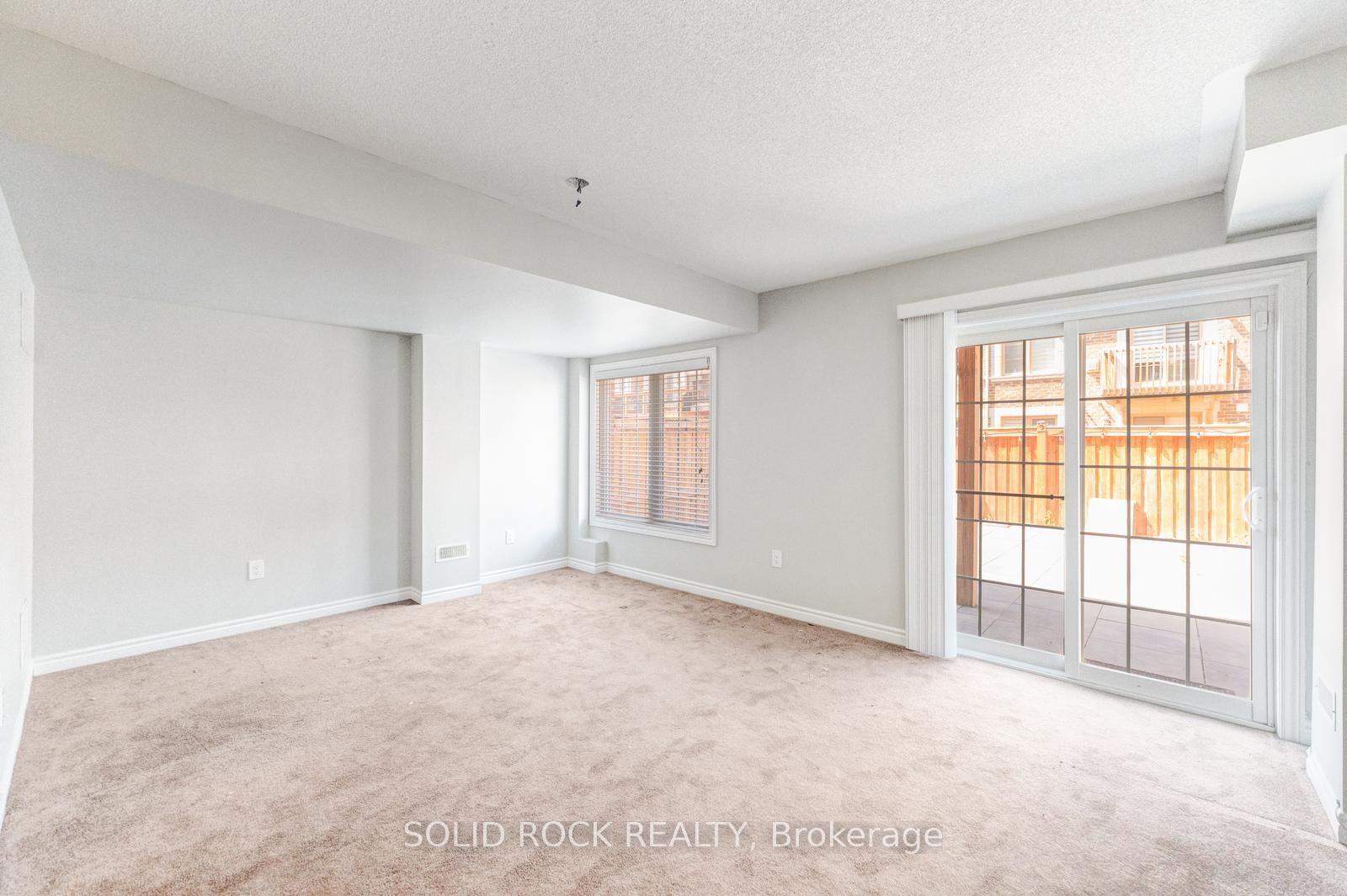 142 Farooq Boulevard S Property Photo 39
