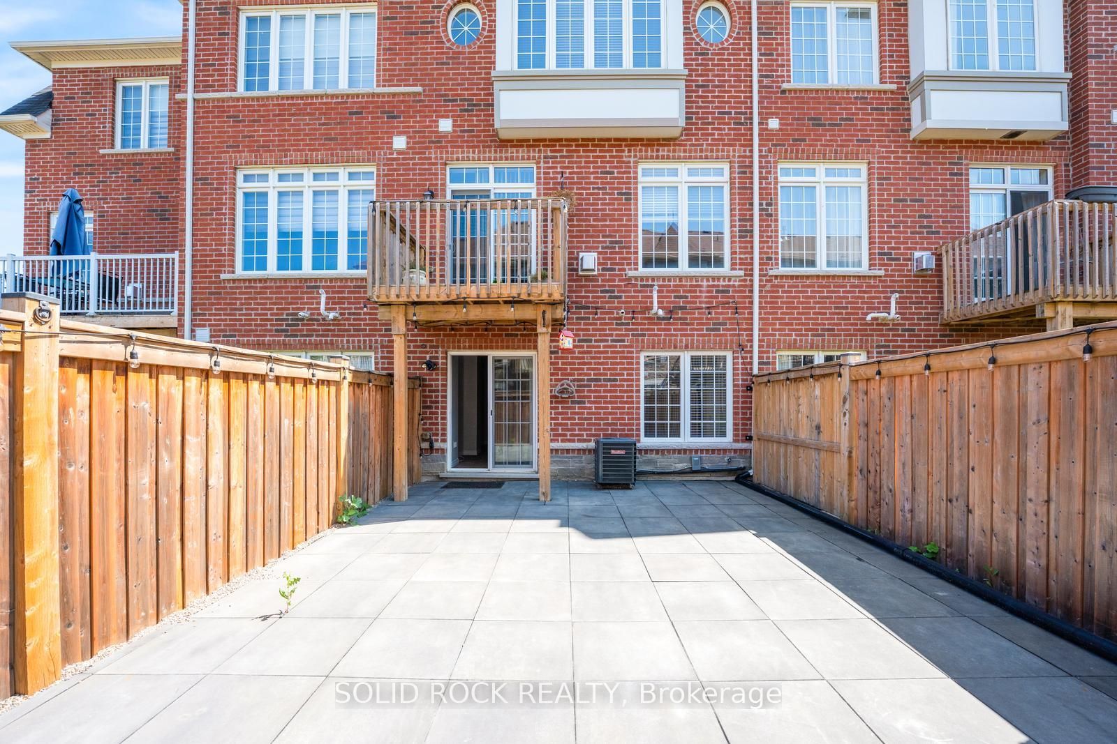 142 Farooq Boulevard S Property Photo 40