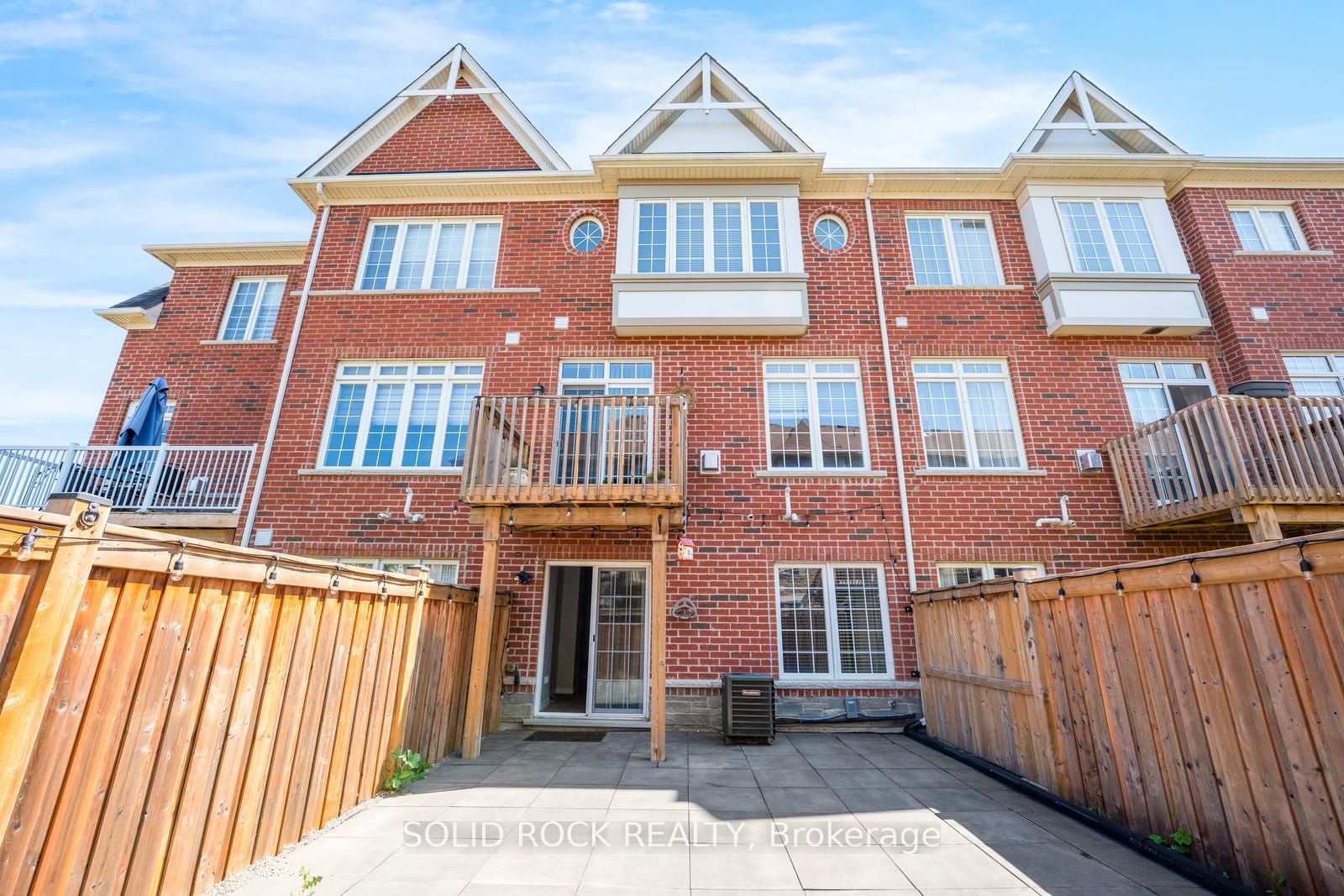 142 Farooq Boulevard S Property Photo 41