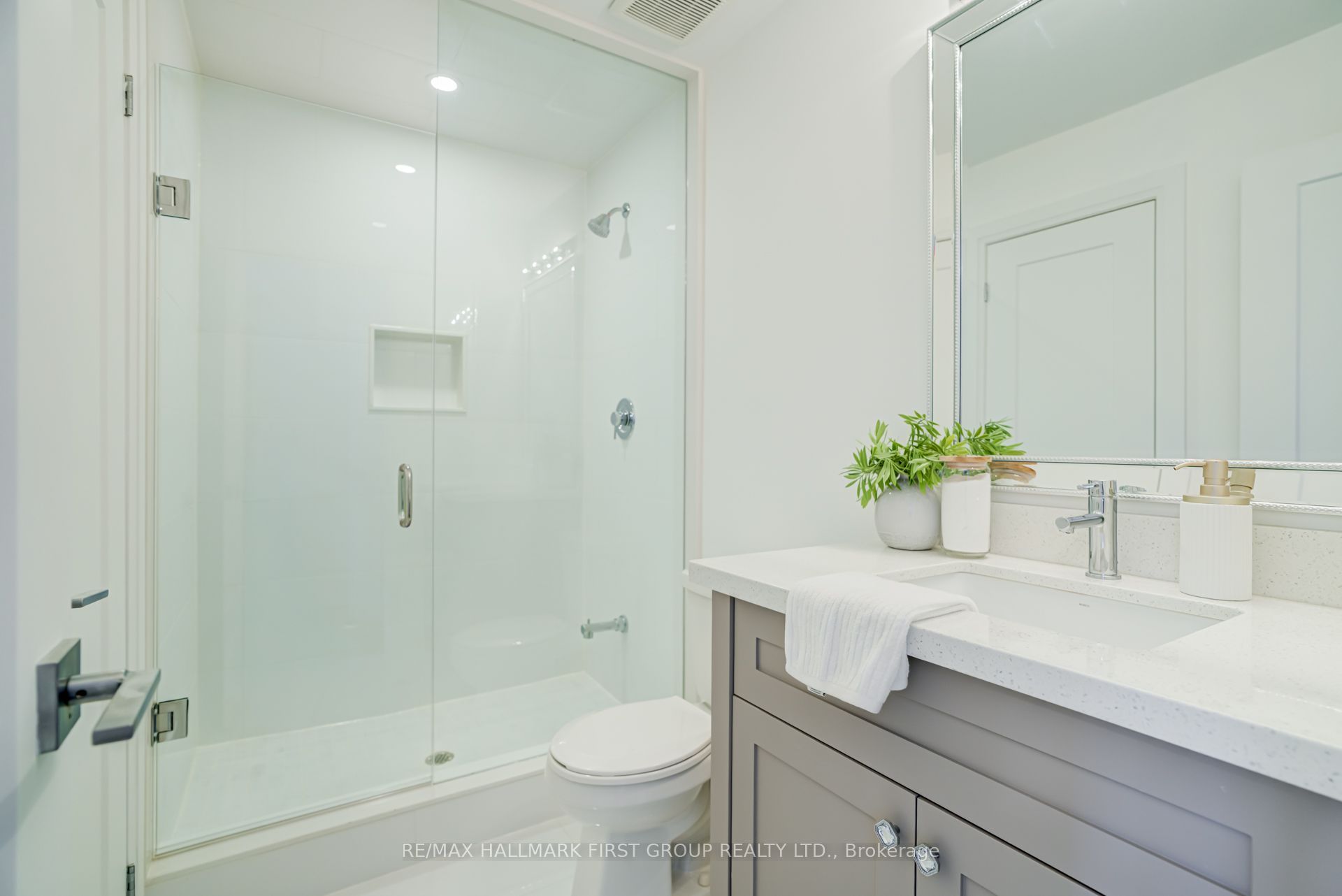 5 Harry Thornton Lane Property Photo 18