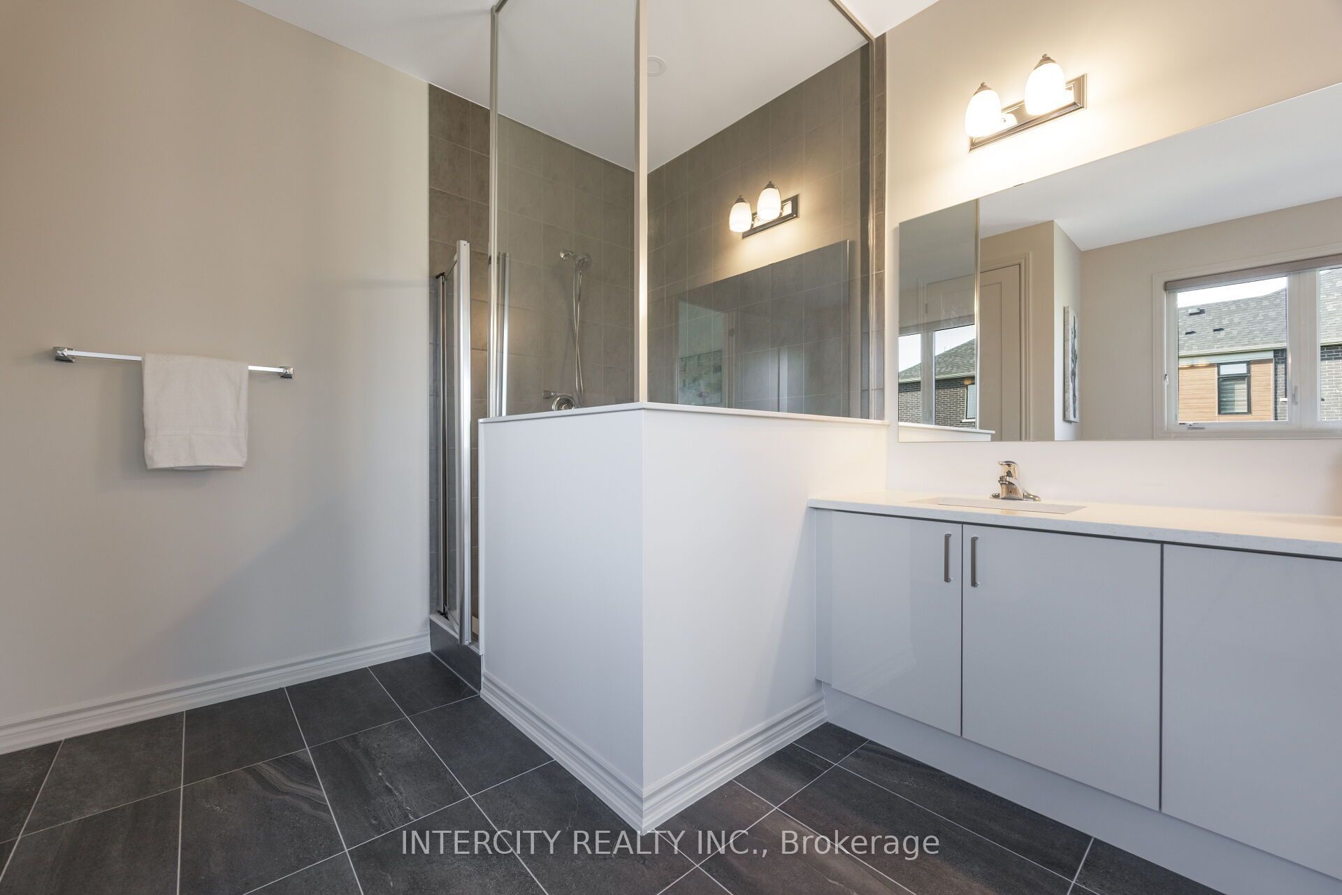 8 Elderberry Way Property Photo 33