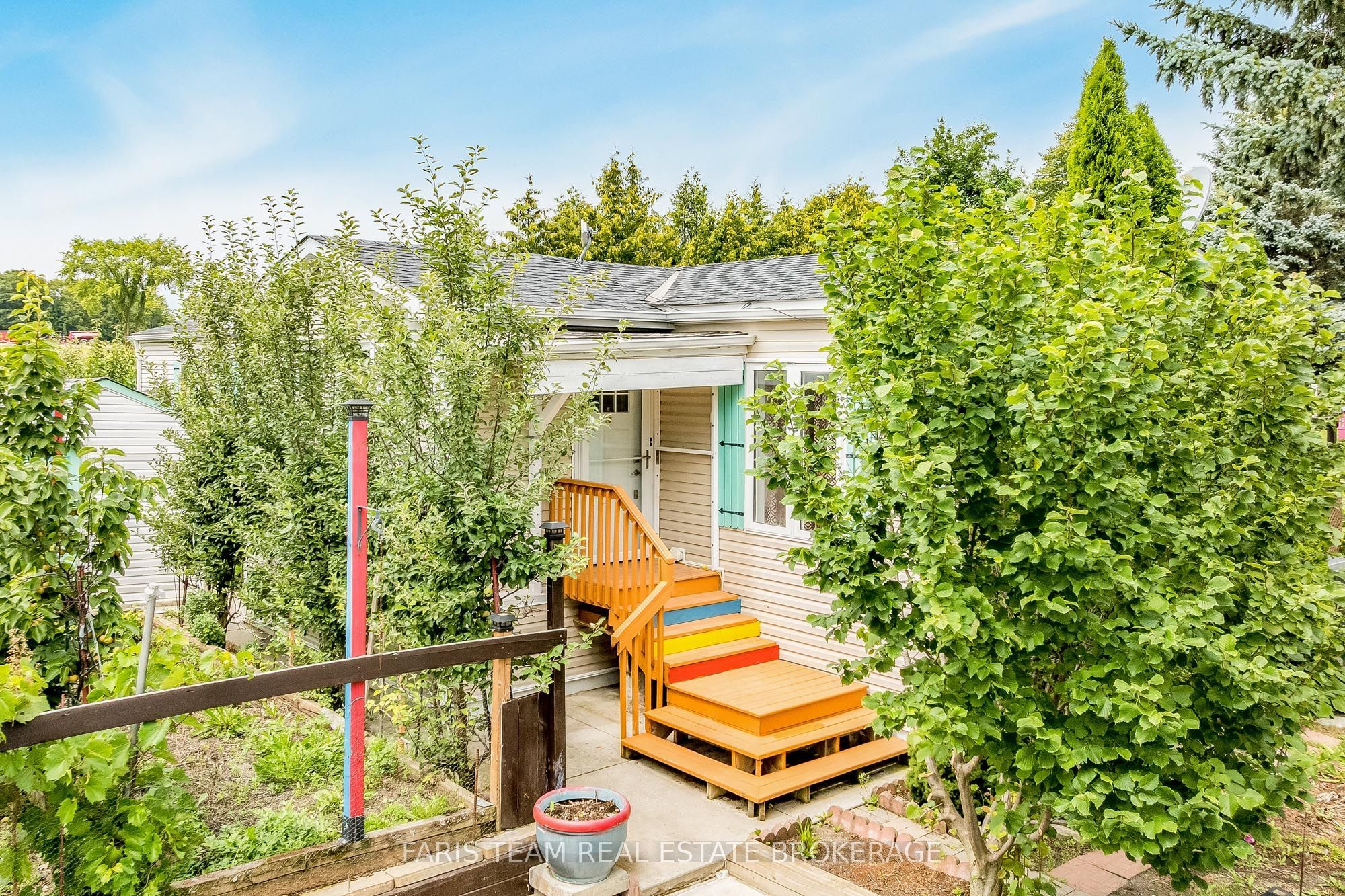 13 Sunrise Circle Property Photo 1