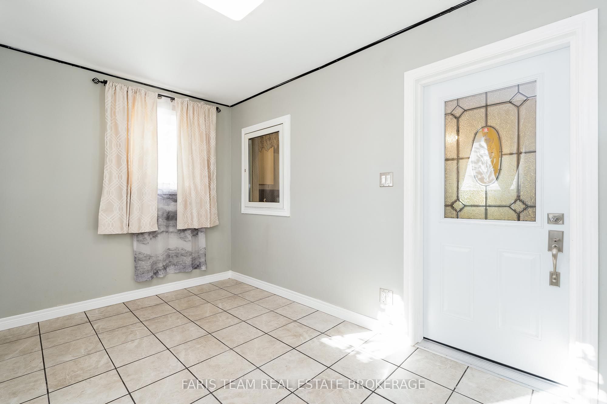 13 Sunrise Circle Property Photo 5