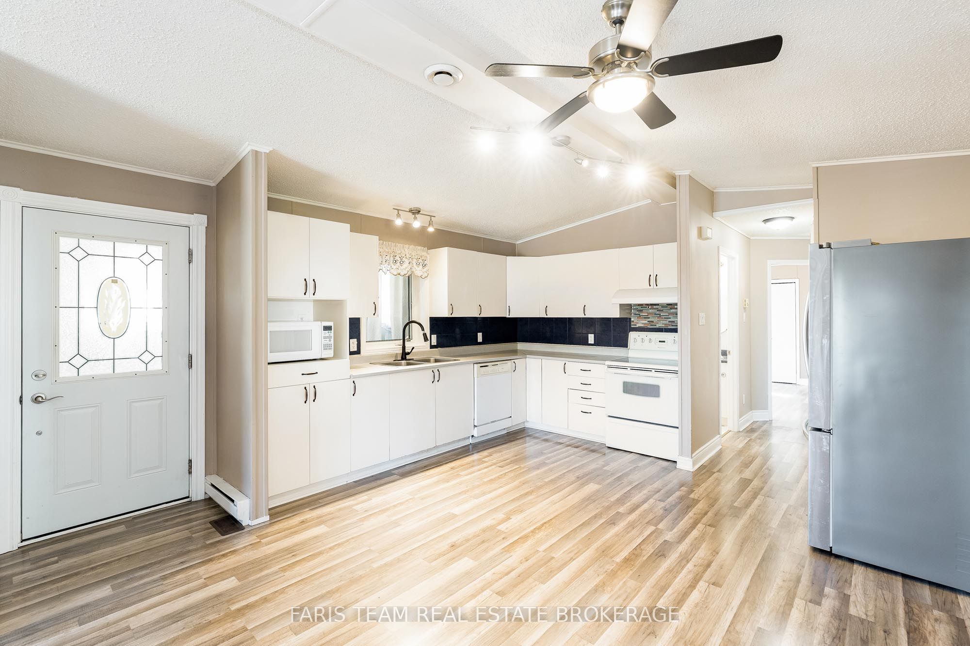 13 Sunrise Circle Property Photo 7