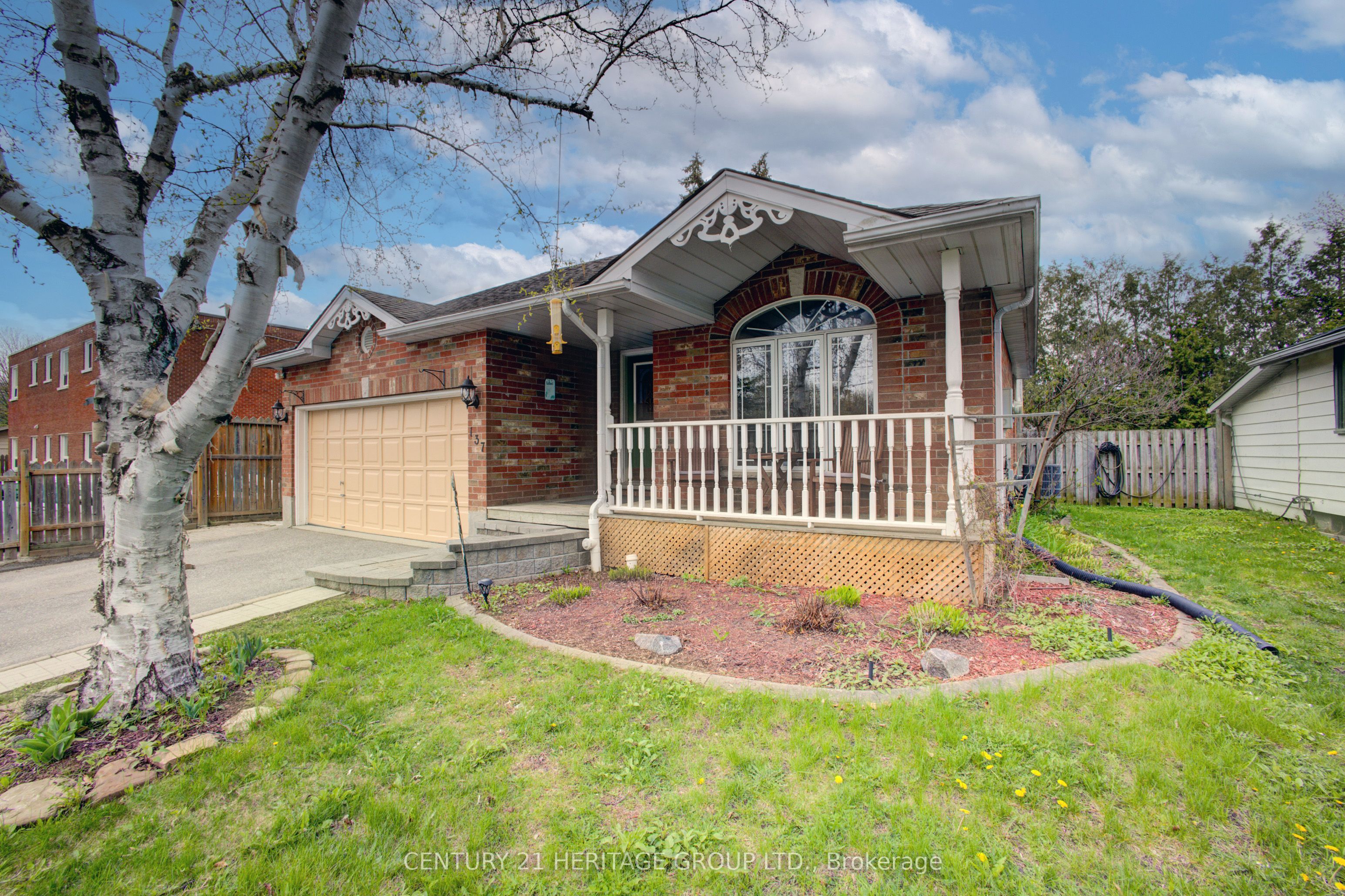 137 Queen Street Property Photo 1
