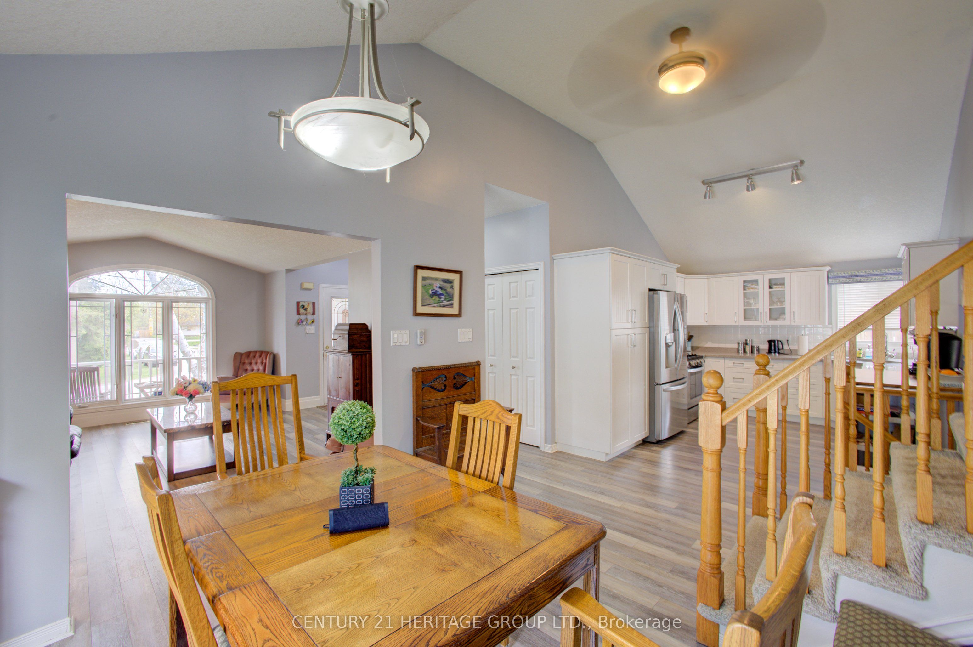 137 Queen Street Property Photo 13