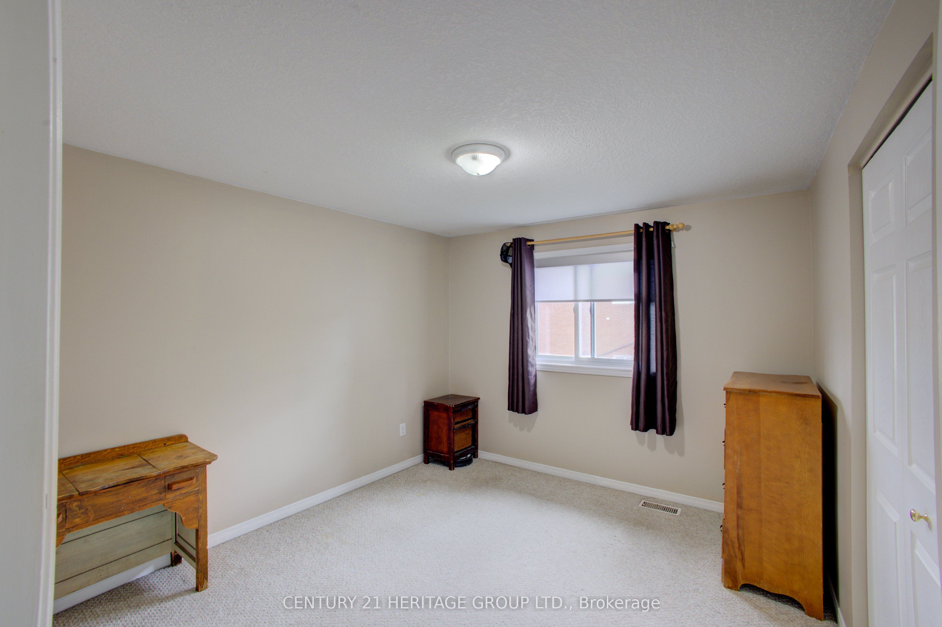 137 Queen Street Property Photo 21