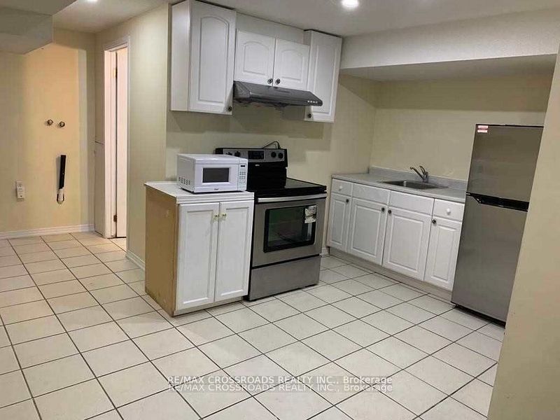 1 Royal Gala Crescent Bsmt Property Photo 3